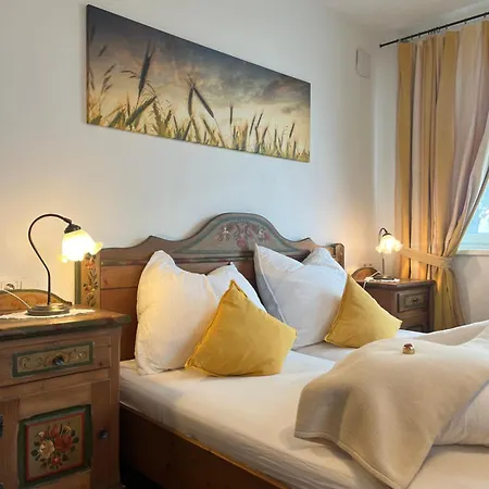 Bed & Breakfast Marillenhof