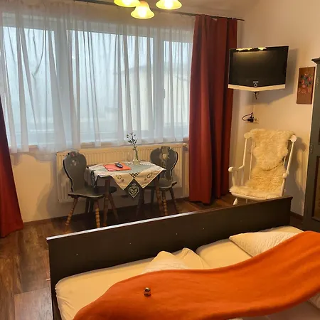 Marillenhof Bed & Breakfast