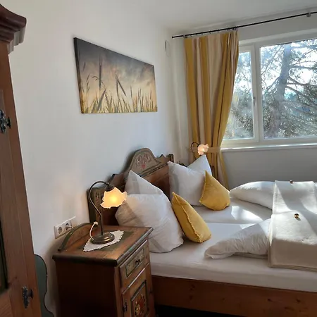Marillenhof Bed & Breakfast