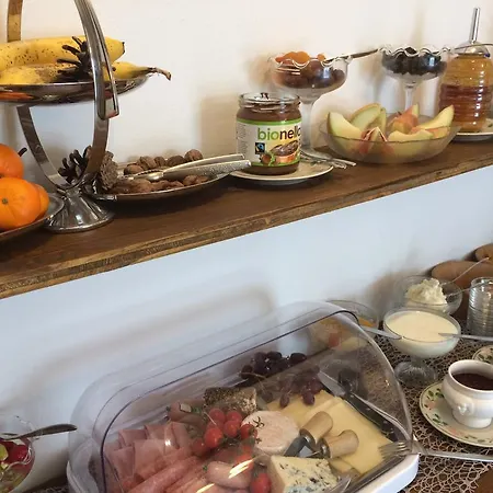 Bed & Breakfast Marillenhof Melk